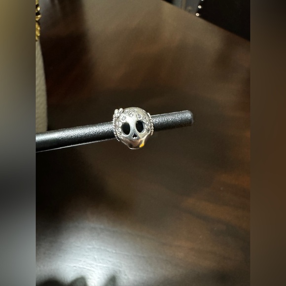 Authentic Pandora Retired Sugar Skull Charm - Picture 1 of 9